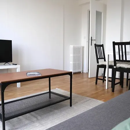 Spacious - Near Train Station Apartment Nantes