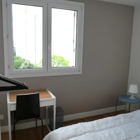 Spacious - Near Train Station Nantes