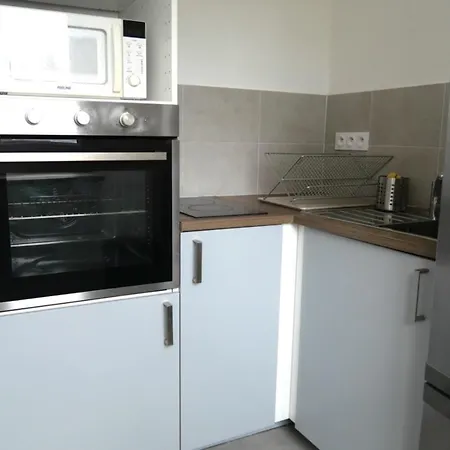 Apartment Spacious - Near Train Station *